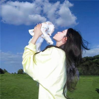 在你身边笑对明天